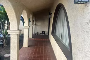 246 E Hullett St, Long Beach, CA 90805 - Photo 2