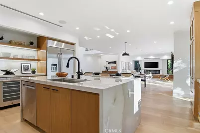 16226 Dickens, Encino, CA 91436 - Photo 10