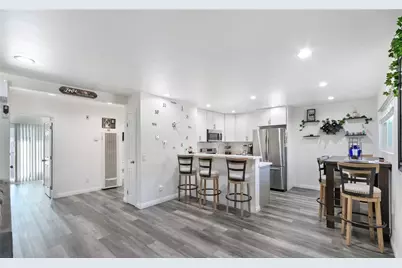 1206 Gladys Avenue, Long Beach, CA 90804 - Photo 8