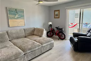 16255 Pacific Cir, Huntington Beach, CA 92649 - Photo 26