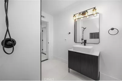 230 S Camellia, Anaheim, CA 92804 - Photo 22