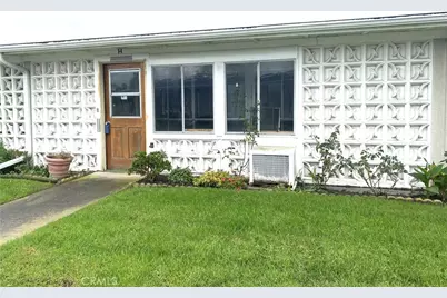 1621 Monterey Rd., M2-19H, Seal Beach, CA 90740 - Photo 2
