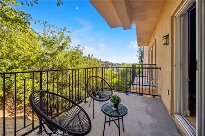 3822 Clayton Avenue, Los Angeles, CA 90027 - Photo 12