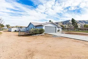 9515 Juniper, Apple Valley, CA 92308 - Photo 2