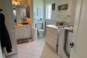 1860 McKinney Wy M15-21A, Seal Beach, CA 90740 - Photo 28