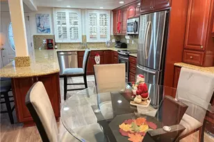 1860 McKinney Wy M15-21A, Seal Beach, CA 90740 - Photo 10