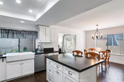 1517 Camelot, Corona, CA 92882 - Photo 8