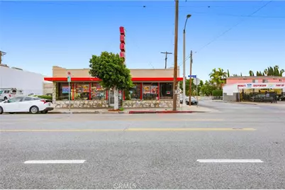 486 W 20th Avenue, San Pedro, CA 90731 - Photo 2