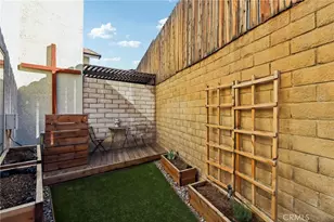 5050 Canyon Crest Dr, Riverside, CA 92507 - Photo 30