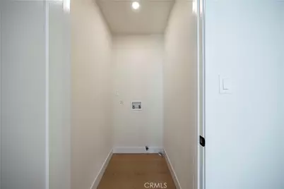 5104 8th Avenue, Los Angeles, CA 90043 - Photo 32