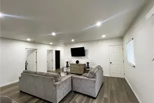 7672 Whitsett Ave, Los Angeles, CA 90001 - Photo 2