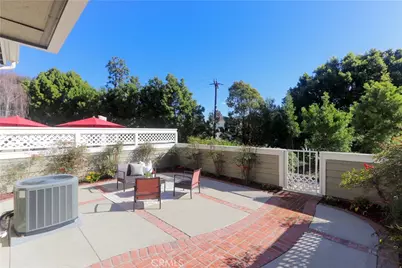 651 Wakefield Court #102, Long Beach, CA 90803 - Photo 22