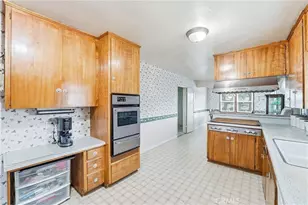 12823 Barlin Ave, Downey, CA 90242 - Photo 14