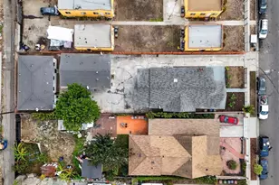 1043 W 95th St, Los Angeles, CA 90044 - Photo 12