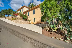 20227 Ash Ln, Escondido, CA 92029 - Photo 2
