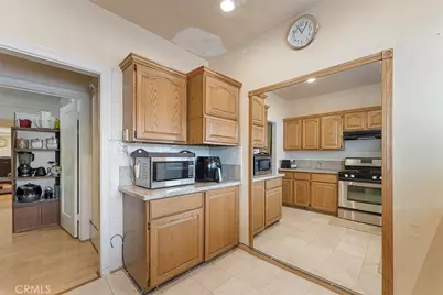 901 Westchester Place, Los Angeles, CA 90019 - Photo 12
