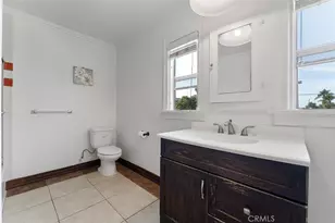 901 Westchester Pl, Los Angeles, CA 90019 - Photo 28