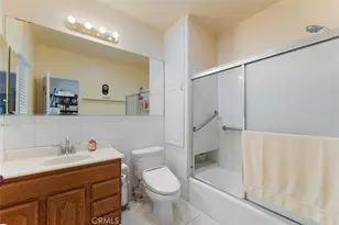 901 Westchester Pl, Los Angeles, CA 90019 - Photo 18