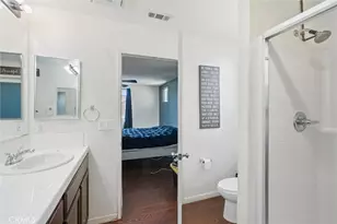 9660 Pine Orchard St, Pacoima, CA 91313 - Photo 20