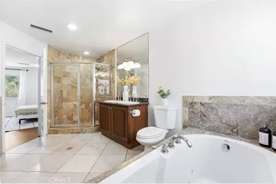 7006 Valmont #B, Tujunga, CA 91042 - Photo 18