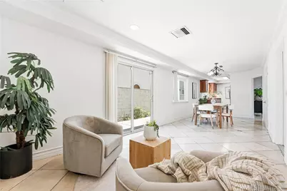 7006 Valmont #B, Tujunga, CA 91042 - Photo 8