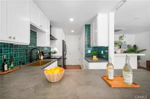 1400 N Sweetzer Ave, West Hollywood, CA 90069 - Photo 12