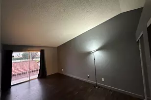 165 Racquet Club Dr, Compton, CA 90220 - Photo 26