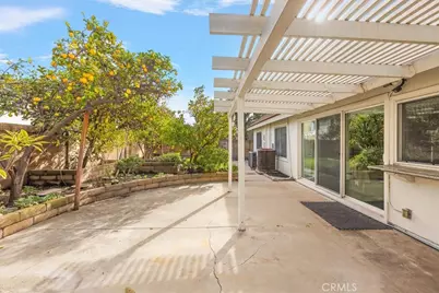 16602 Yvette, Cerritos, CA 90703 - Photo 38