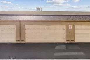 5475 Twin Lakes Dr, Cypress, CA 90630 - Photo 18