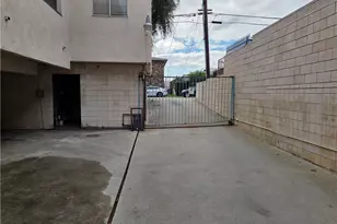 913 Victor, Inglewood, CA 90302 - Photo 28