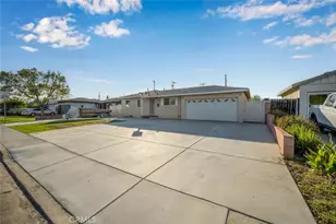 11721 Palmwood Dr, Garden Grove, CA 92840 - Photo 2