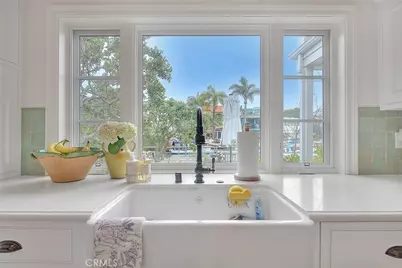 5590 E The Toledo, Long Beach, CA 90803 - Photo 10