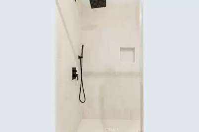 6417 La Riba Way, Los Angeles, CA 90042 - Photo 20