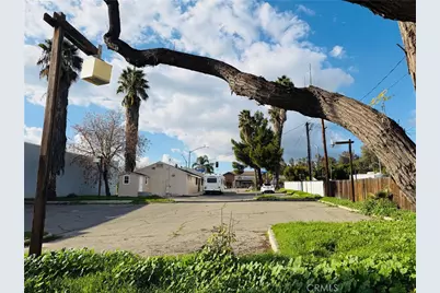 30830 Riverside, Lake Elsinore, CA 92530 - Photo 18