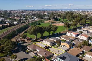 18528 Kingsdale, Redondo Beach, CA 90278 - Photo 2