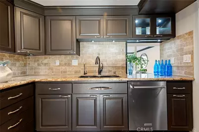 16104 Tortola, Huntington Beach, CA 92649 - Photo 6