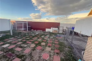 140 Safari Dr, Needles, CA 92363 - Photo 26