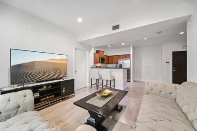 13951 Sherman Way #204, Van Nuys, CA 91405 - Photo 1