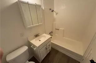 1168 E 10th St, Long Beach, CA 90813 - Photo 12