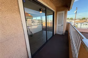 1168 E 10th St, Long Beach, CA 90813 - Photo 16