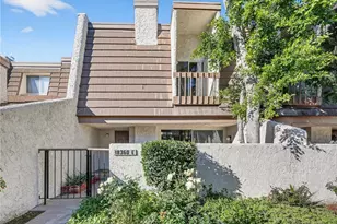 18360 Collins St, Tarzana, CA 91356 - Photo 10