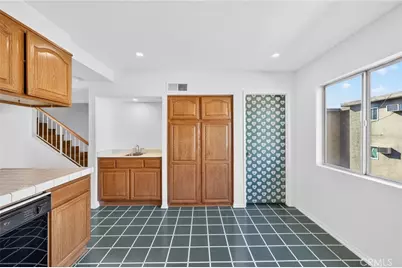 18360 Collins Street #E, Tarzana, CA 91356 - Photo 28