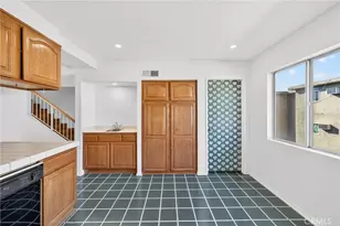 18360 Collins St, Tarzana, CA 91356 - Photo 28