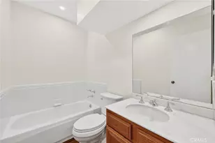 18360 Collins St, Tarzana, CA 91356 - Photo 46