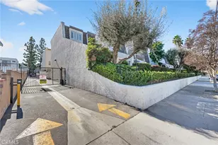 18360 Collins St, Tarzana, CA 91356 - Photo 70