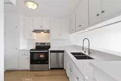 1187 E 3rd Street #215, Long Beach, CA 90802 - Photo 2