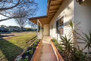 6953 E Espanita, Long Beach, CA 90815 - Photo 2