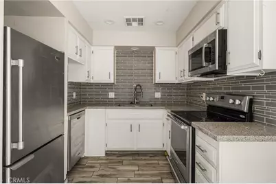 10238 Disney, Huntington Beach, CA 92646 - Photo 10