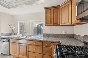 10542 Carol Ln, Garden Grove, CA 92840 - Photo 18