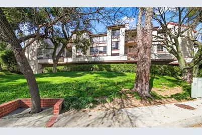 4210 Via Arbolada #220, Los Angeles, CA 90042 - Photo 6